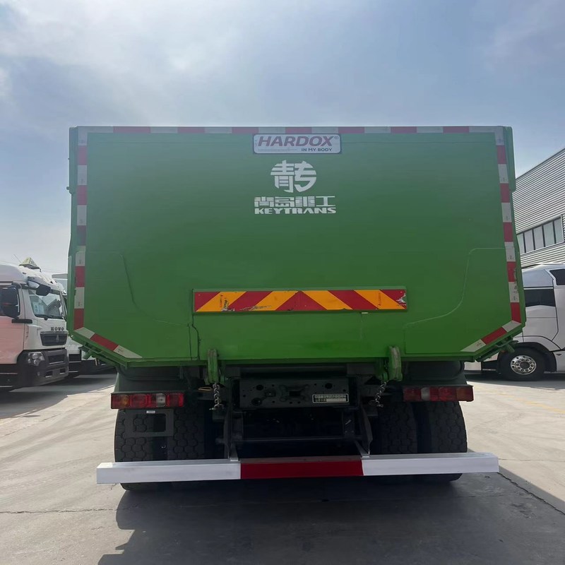 Camion à ordures d'occasion Howo G7S Sinotruk Howo 6x4 Tipper 10 roues manuak diesel