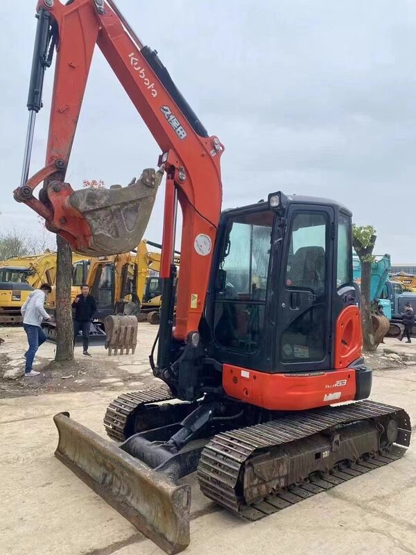 Utilisé Kubota Digger KX163 d'occasion 5,5 tonnes Petit type Mini Excavateur à rampe 35,5kw