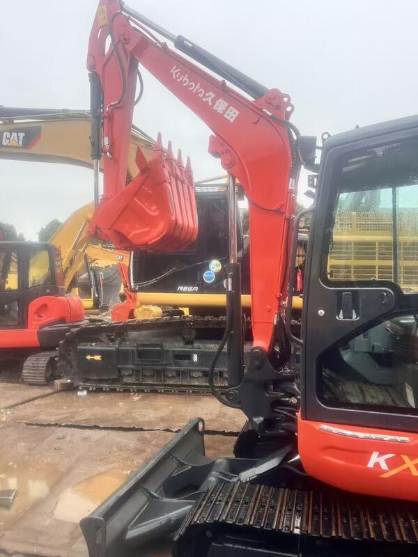 Mini pelle sur chenilles Kubota Digger KX163 5,5 tonnes d'occasion, 35,5 kW avec godet 0,19 m3