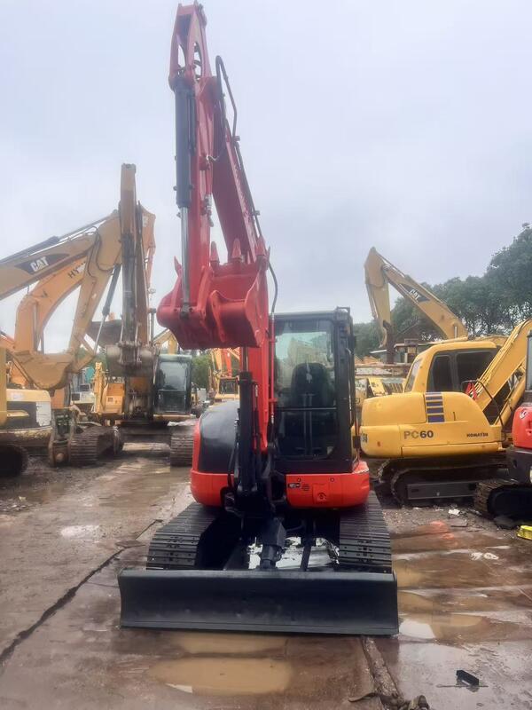 Mini pelle sur chenilles Kubota Digger KX163 5,5 tonnes d'occasion, 35,5 kW avec godet 0,19 m3