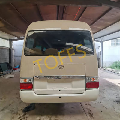 Minibus d'occasion moyen Toyota Coaster 4x4 30 sièges pour le transport urbain